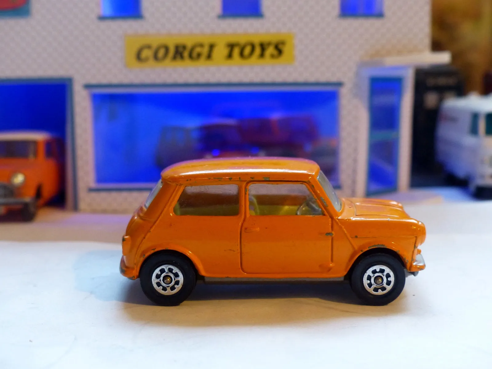 204  Morris Mini Minor