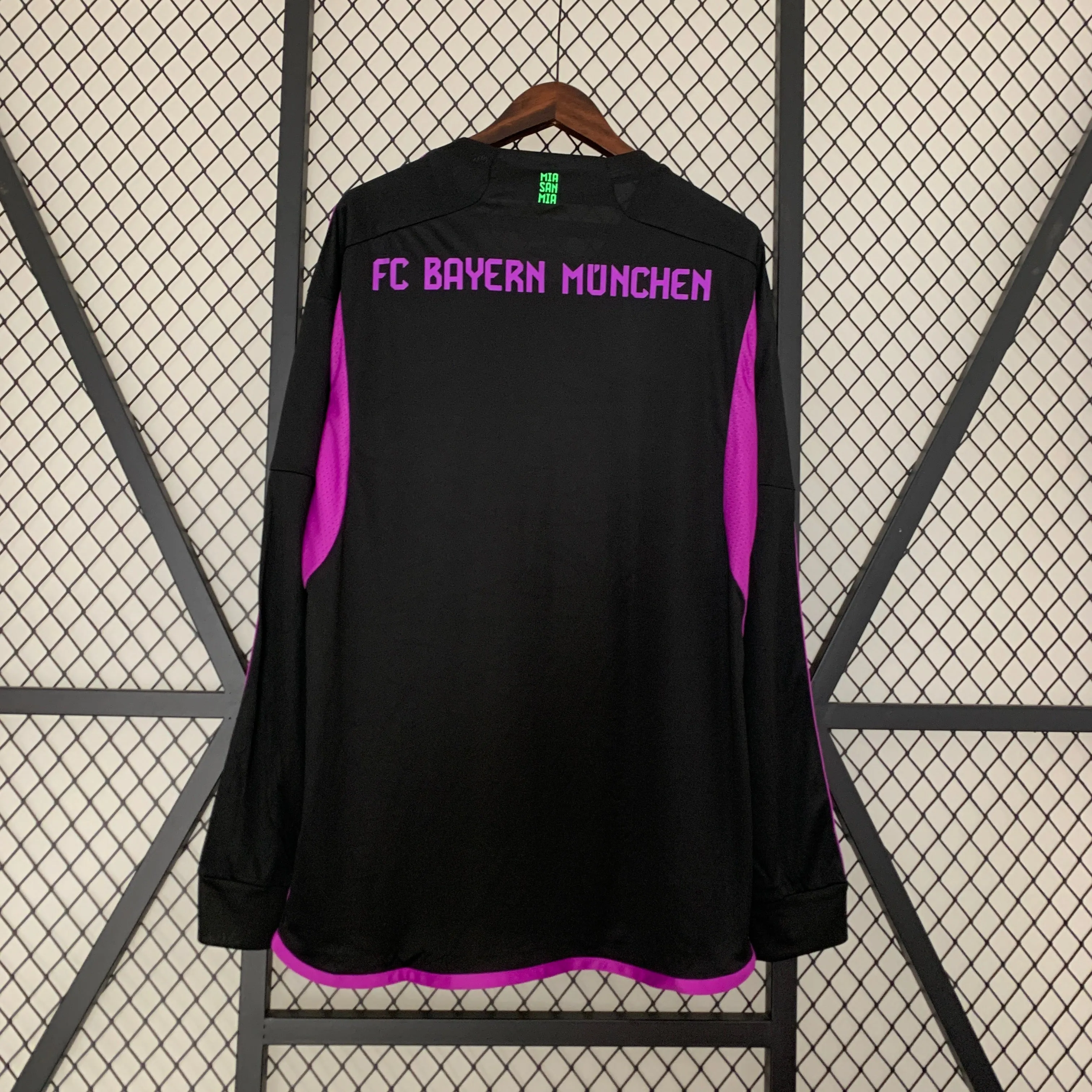 23/24 Long Sleeve Bayern Munich Away S-3XL