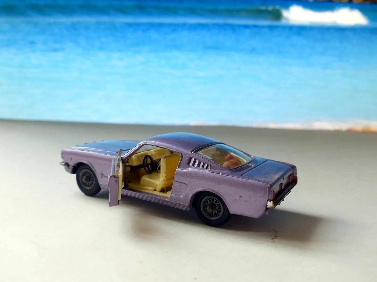 320 Ford Mustang 2 2 Fastback in lilac metallic with original box