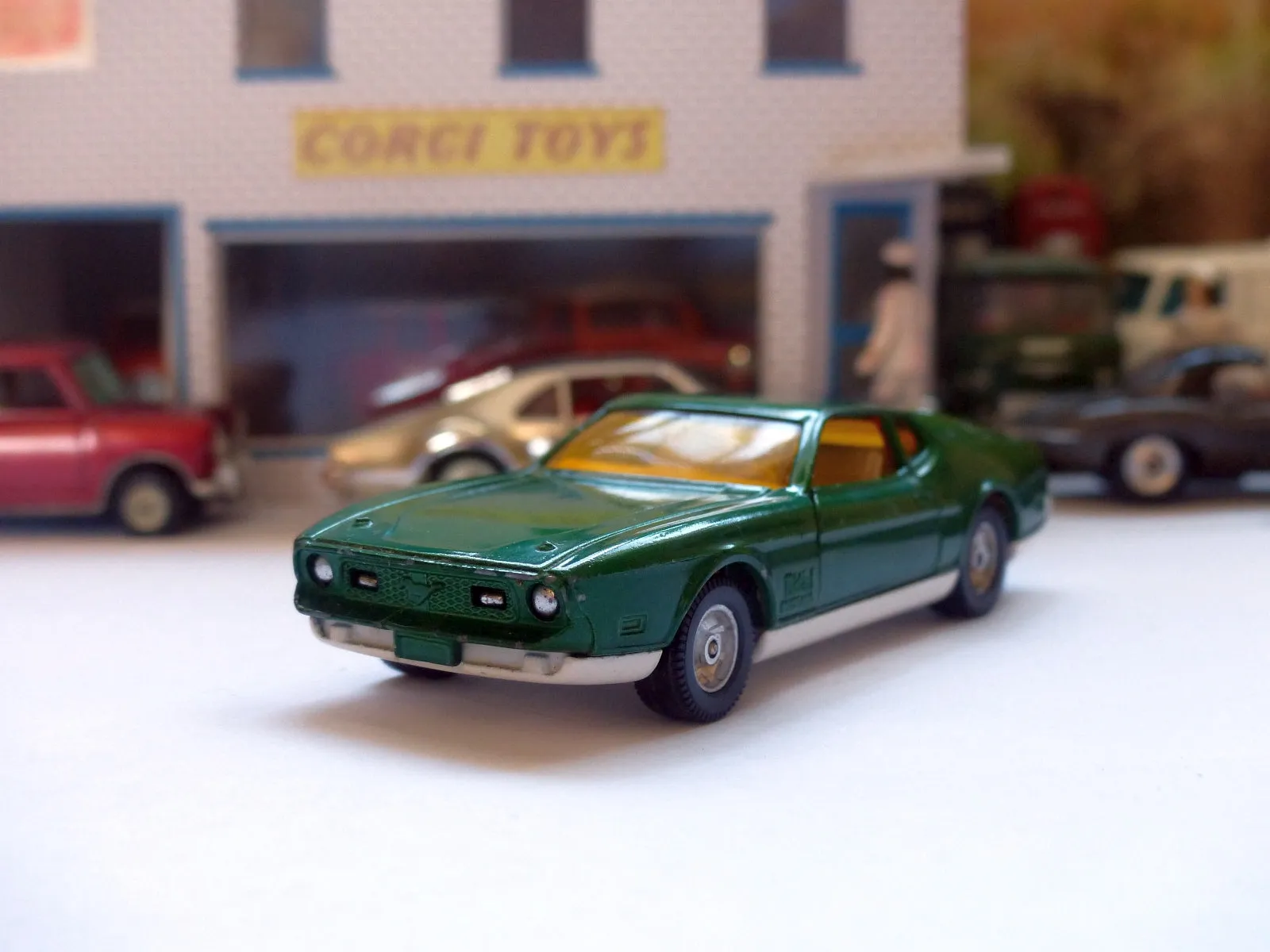 329 Ford Mustang Mach 1 in green