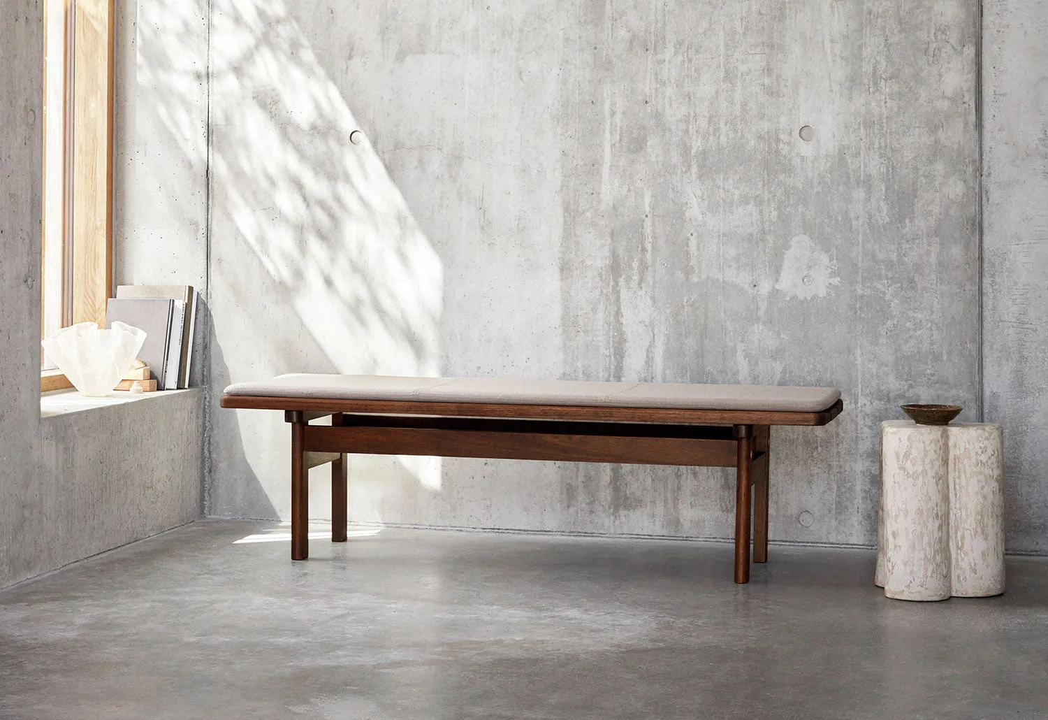 Asserbo Bench