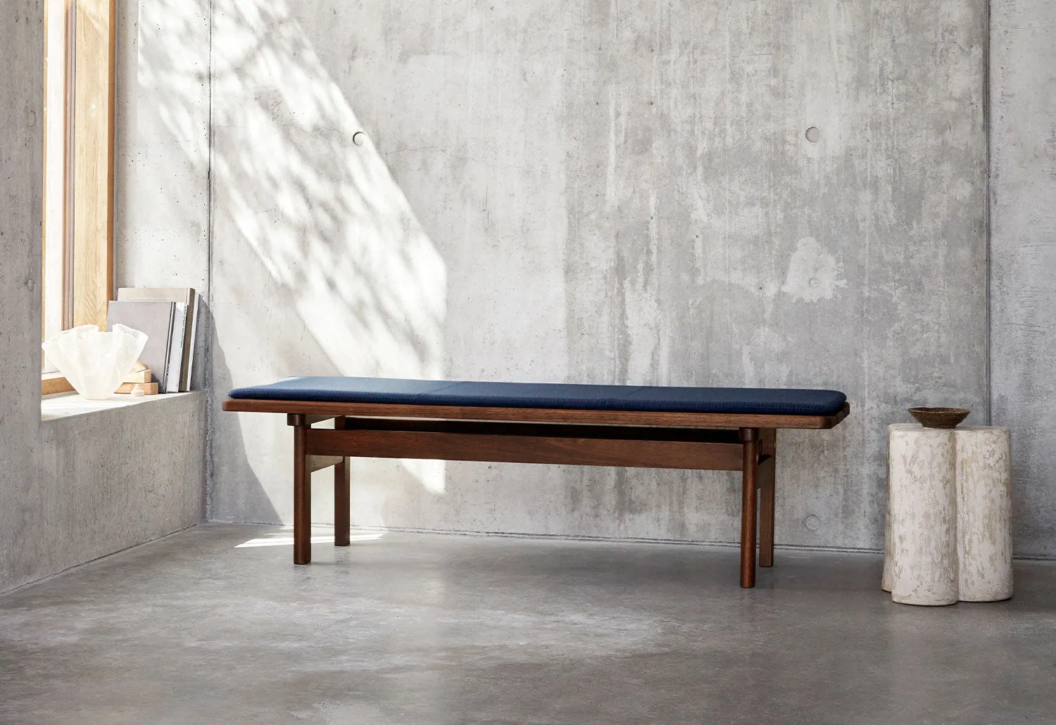 Asserbo Bench