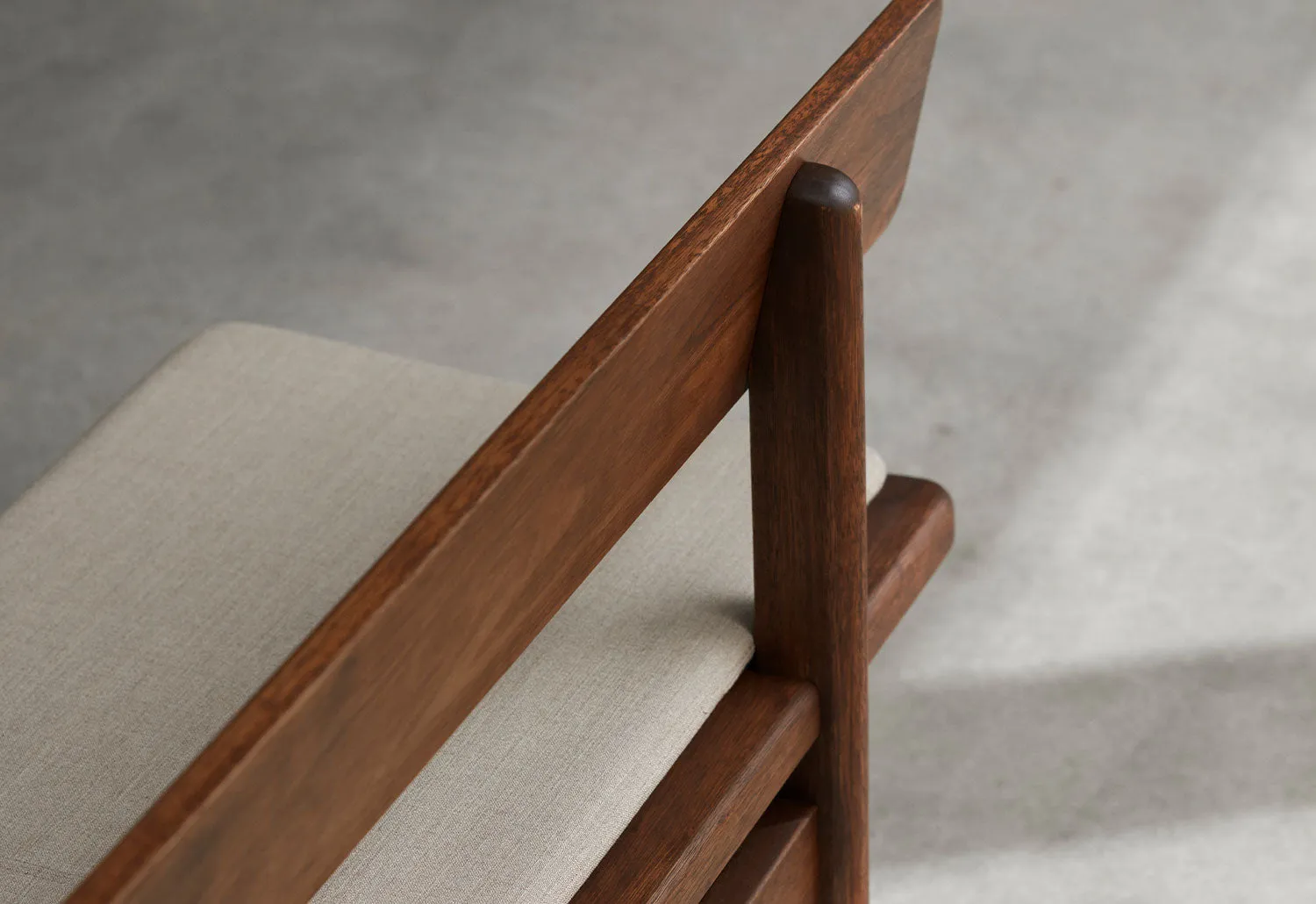 Asserbo Bench