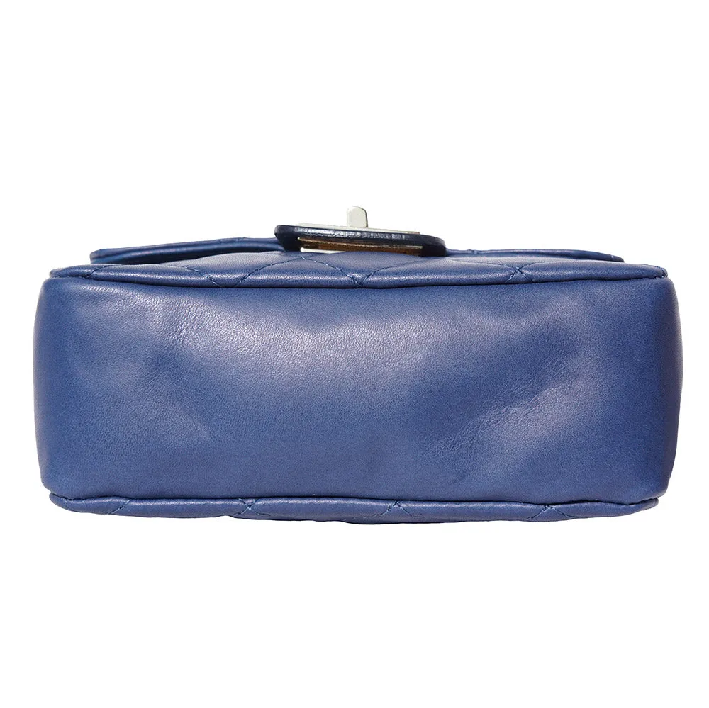 Be exclusive leather bag