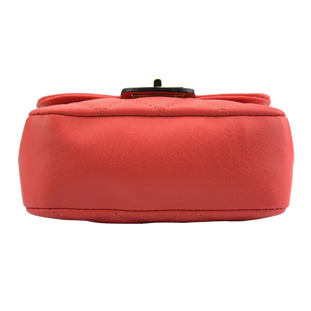 Be exclusive leather bag