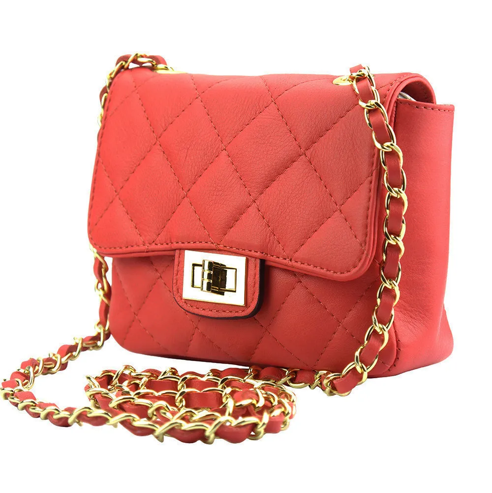 Be exclusive leather bag