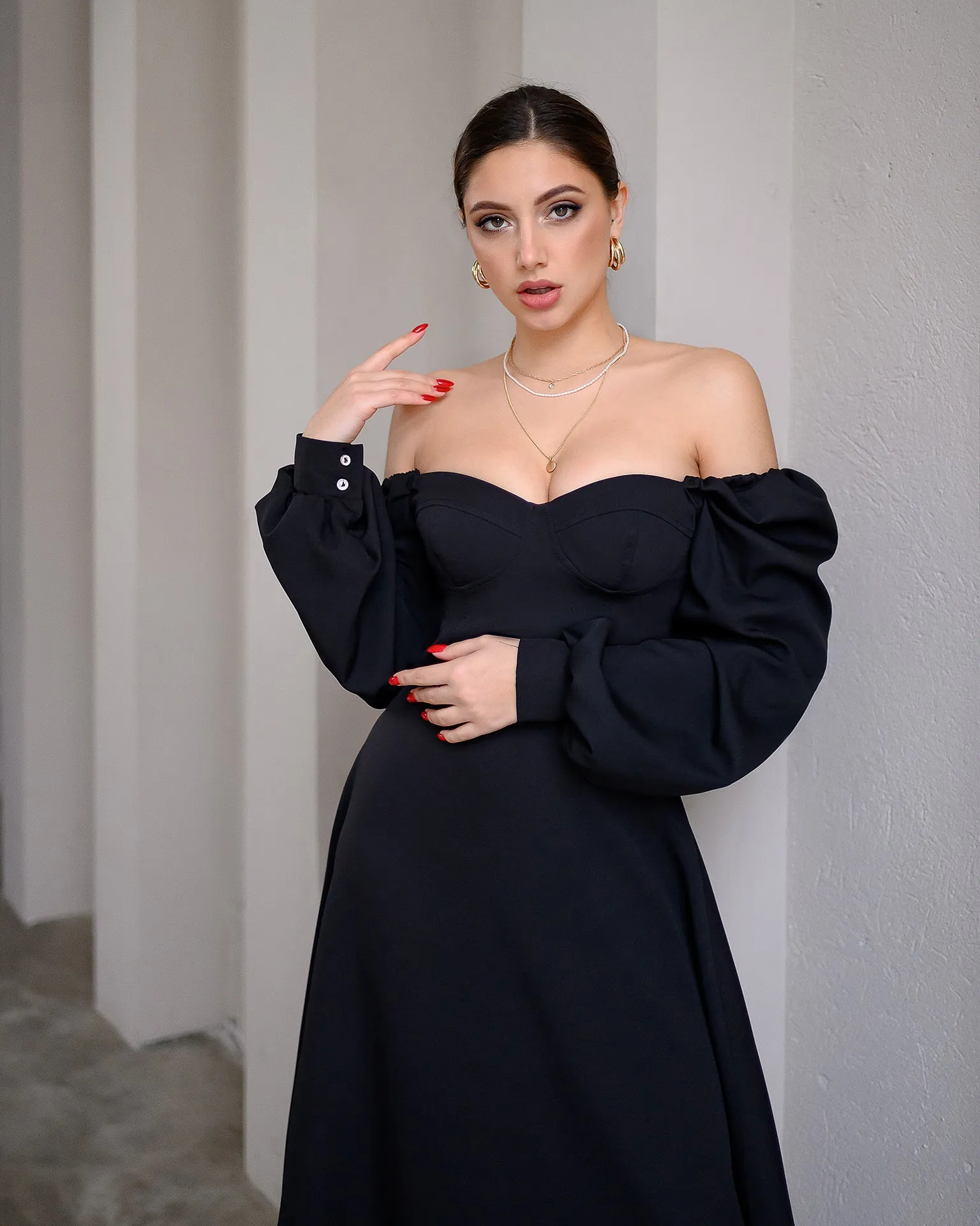 Black Puff-Sleeve Midi Dress