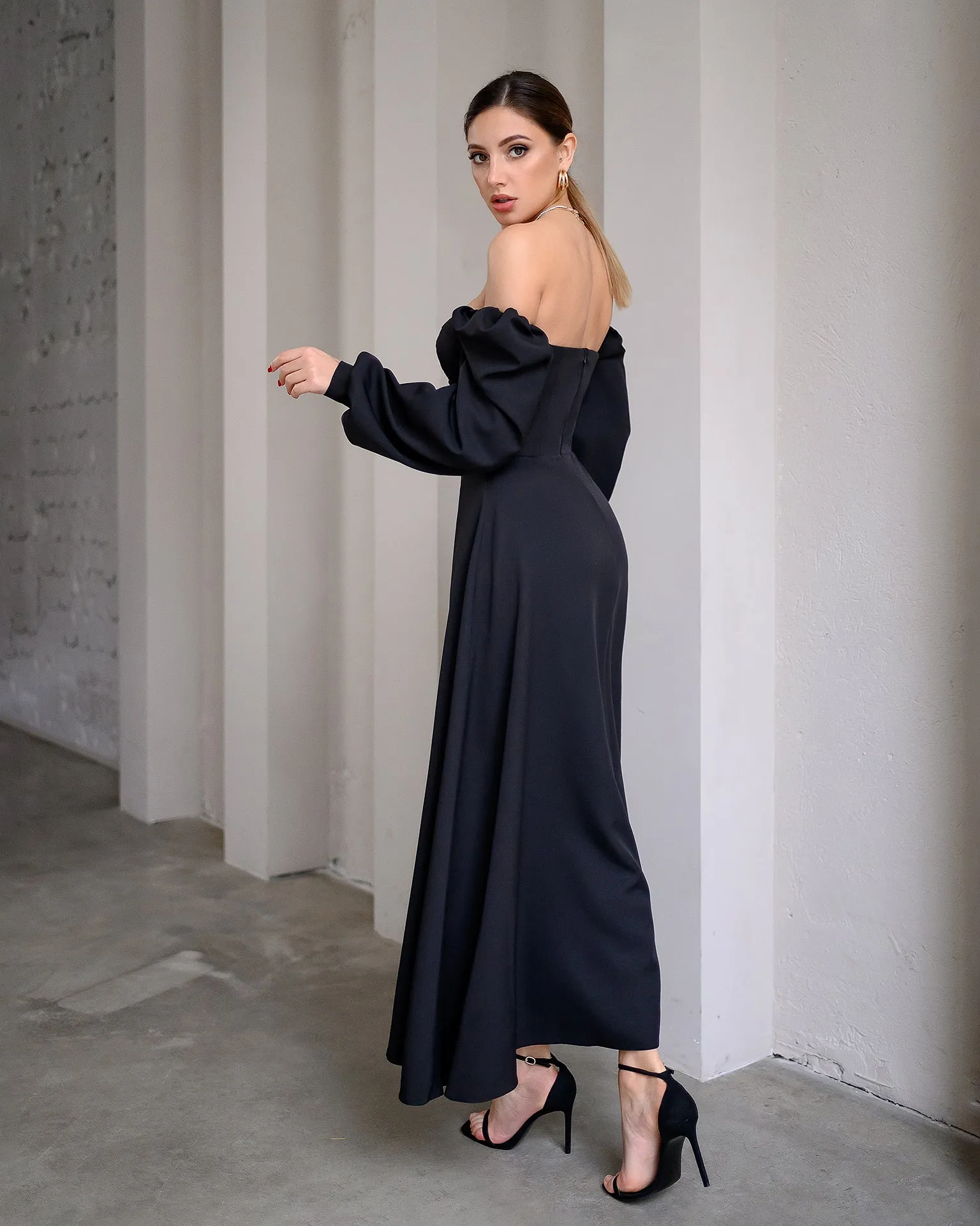 Black Puff-Sleeve Midi Dress