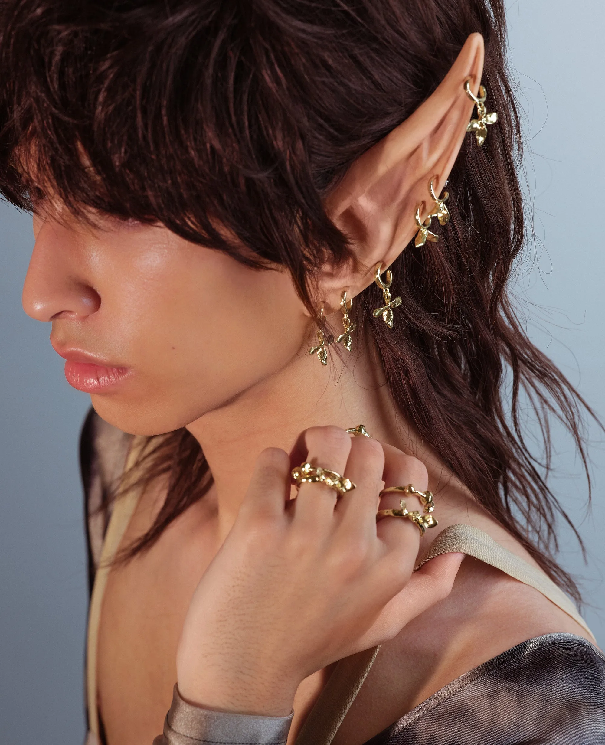 BLOOM // golden mini hoops