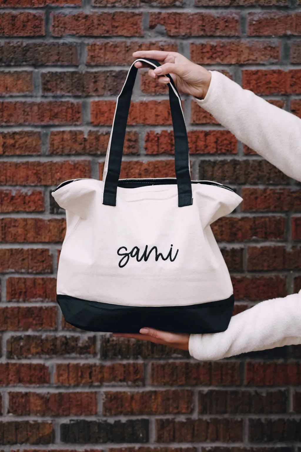Canvas Zippered Tote