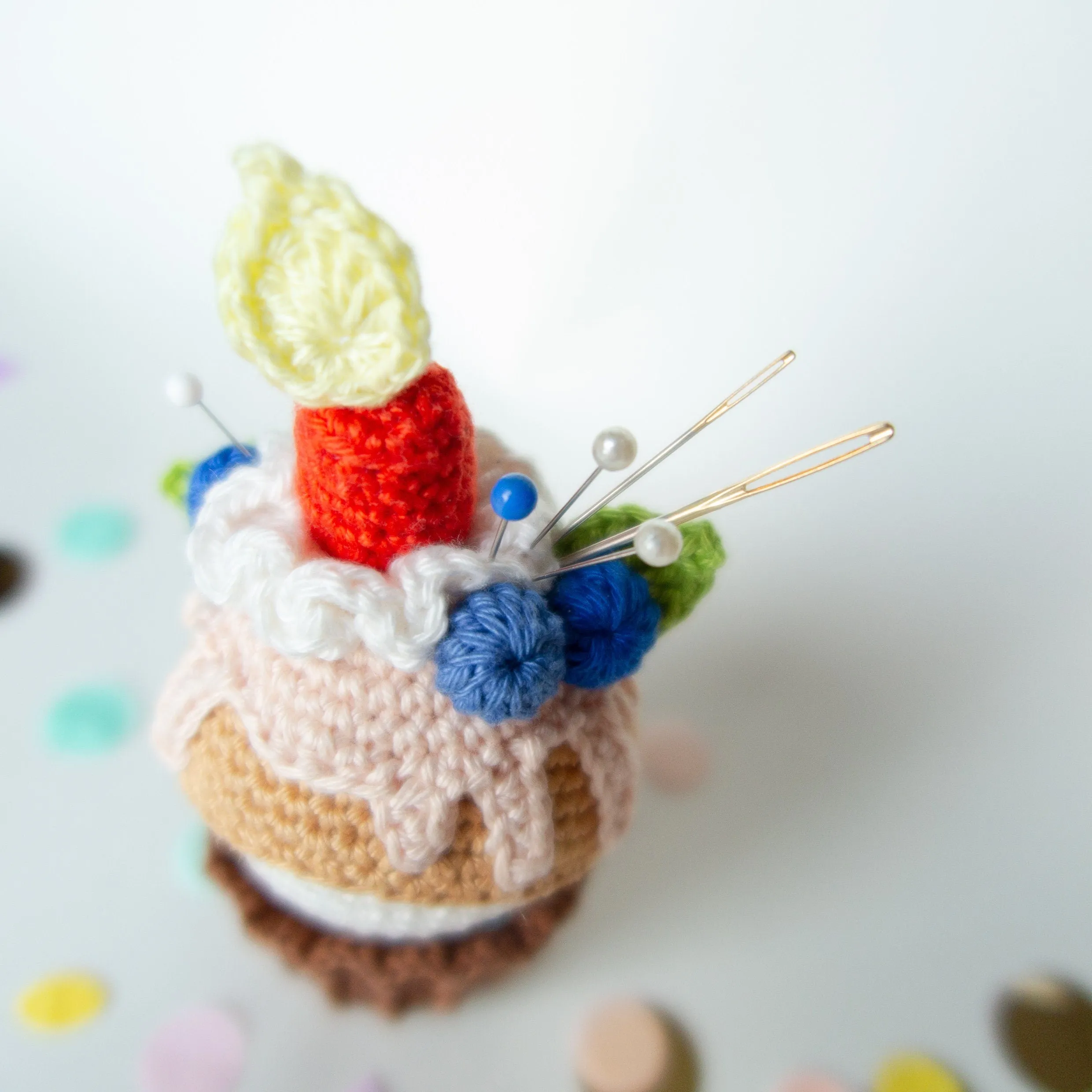 Crochet Kit . Pincushion Cupcake Ella