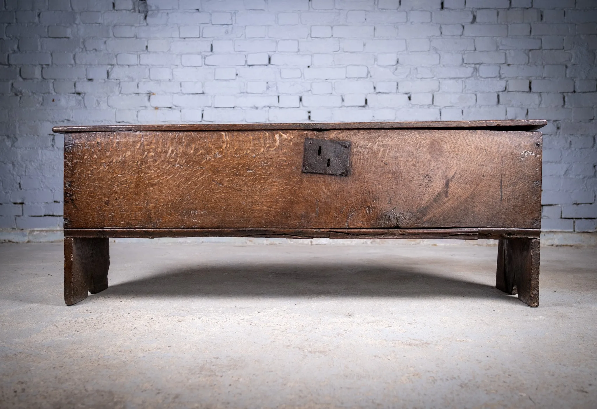 Early 17th Century Oak Six Plank Narrow Chest / Coffer