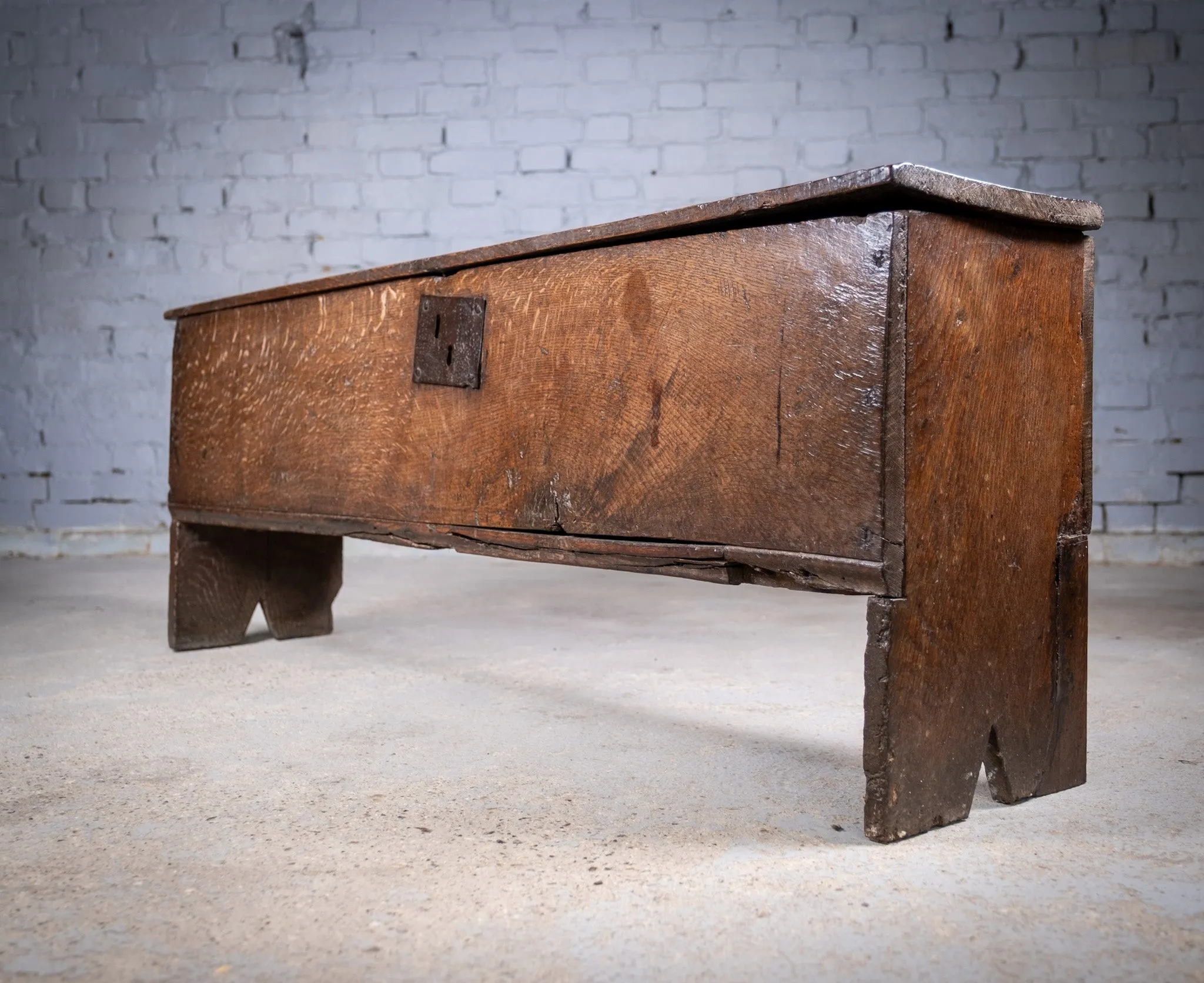 Early 17th Century Oak Six Plank Narrow Chest / Coffer