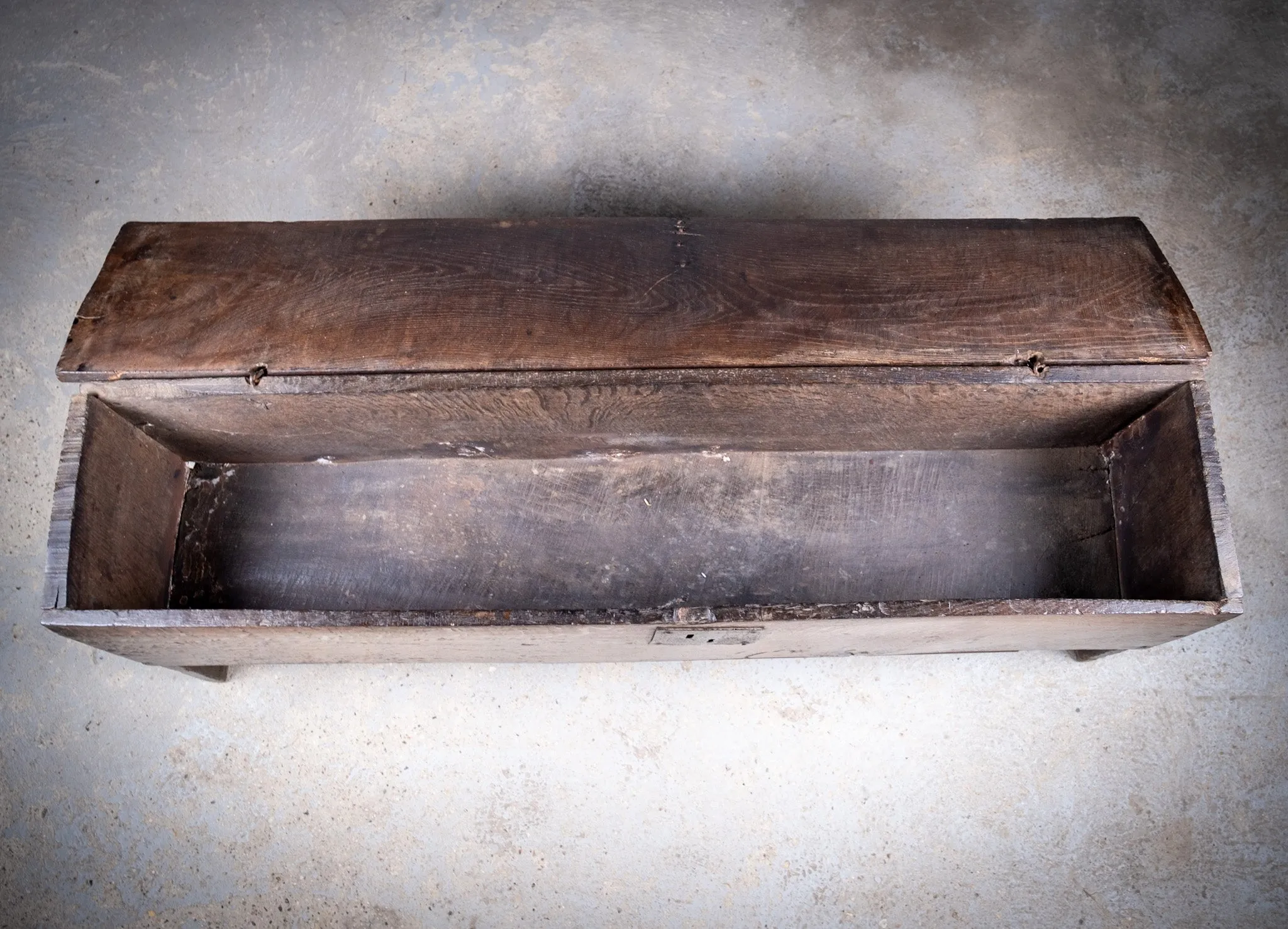 Early 17th Century Oak Six Plank Narrow Chest / Coffer