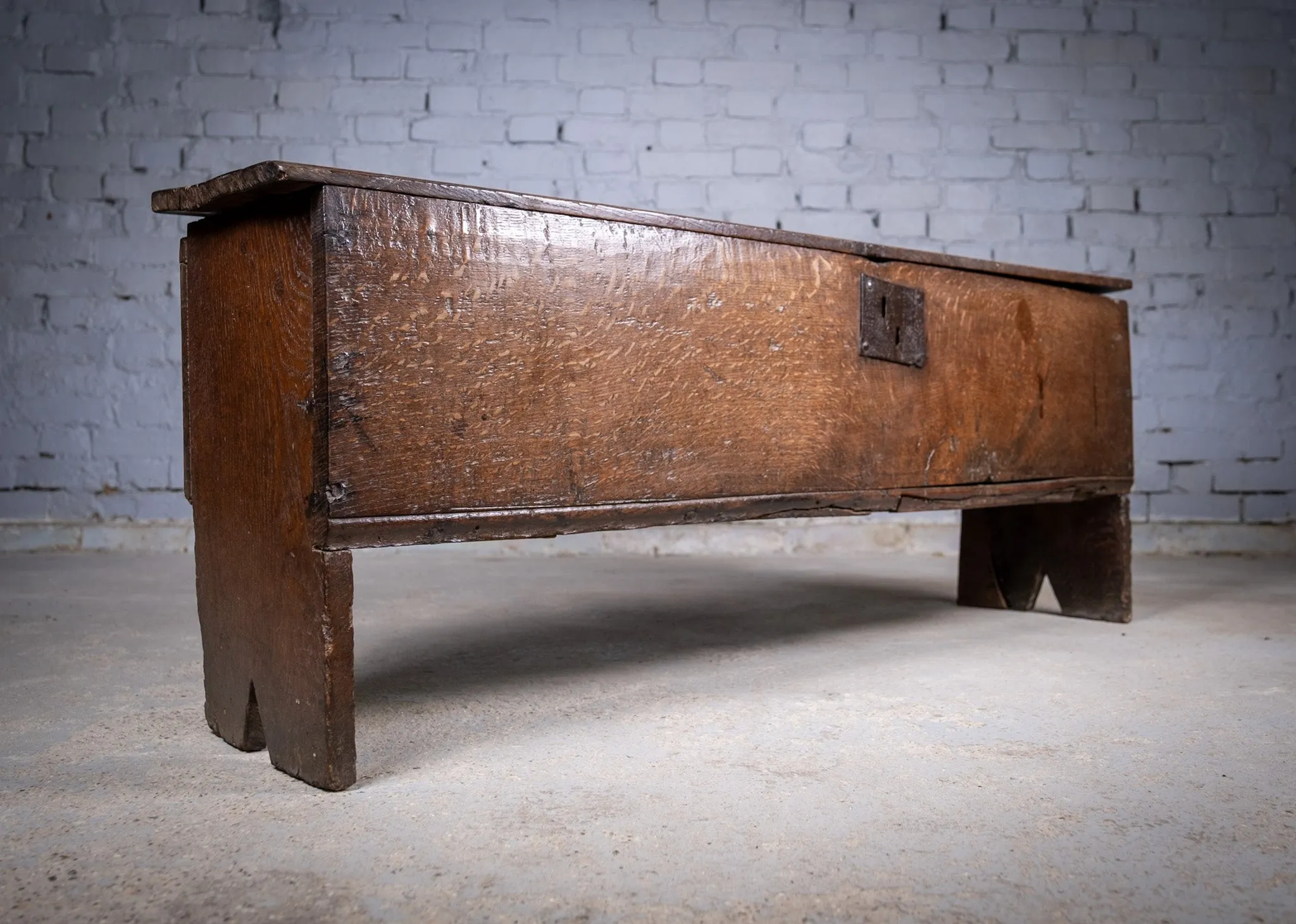 Early 17th Century Oak Six Plank Narrow Chest / Coffer