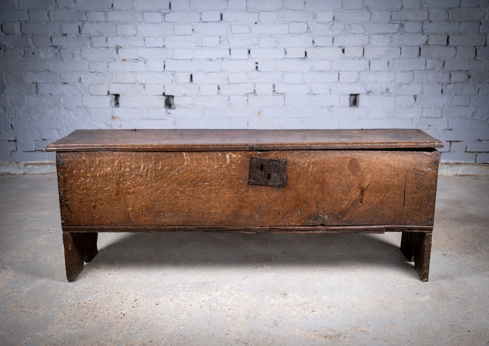 Early 17th Century Oak Six Plank Narrow Chest / Coffer