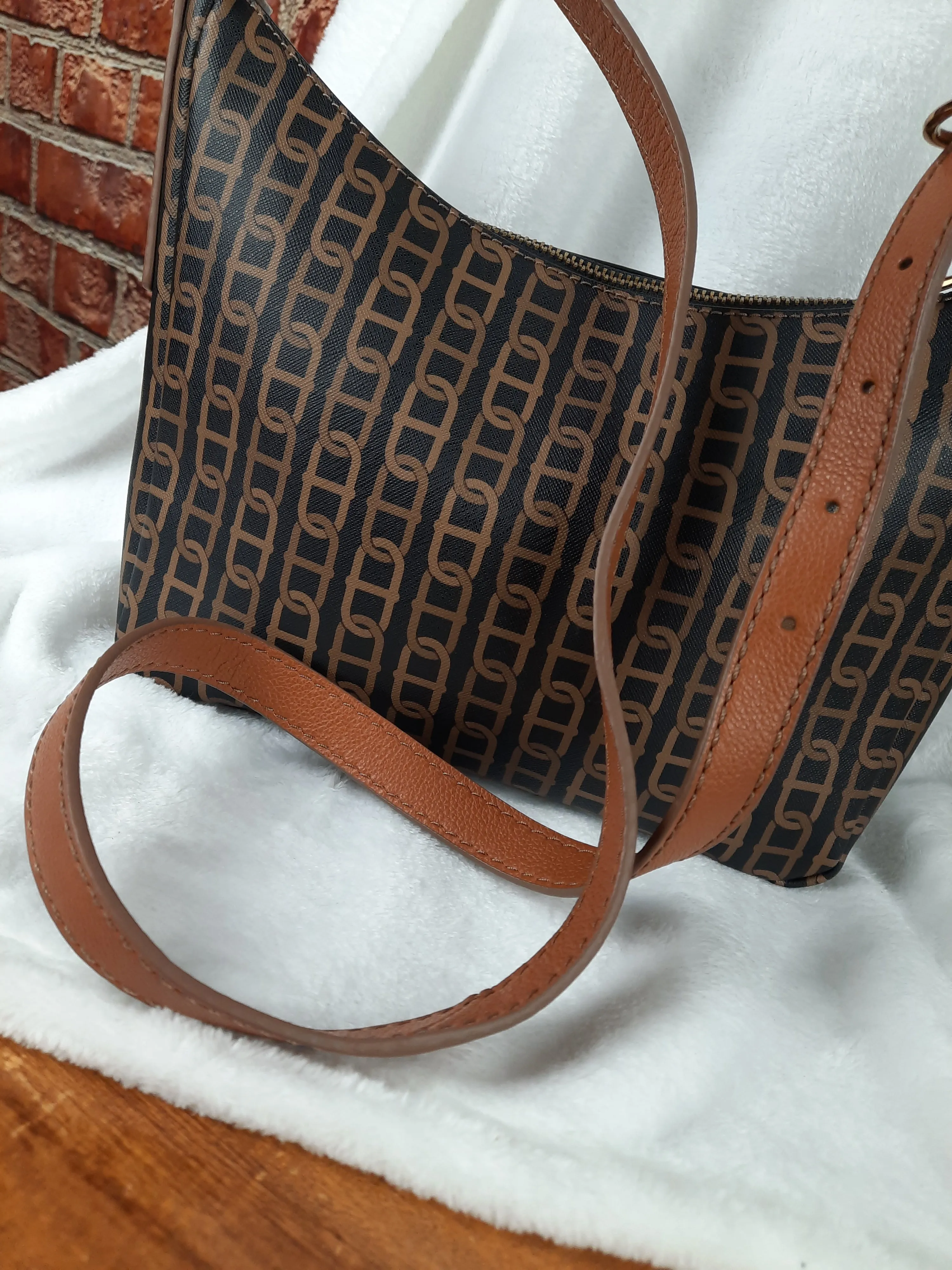 Fossil Faux Leather Crossbody Bag NWOT