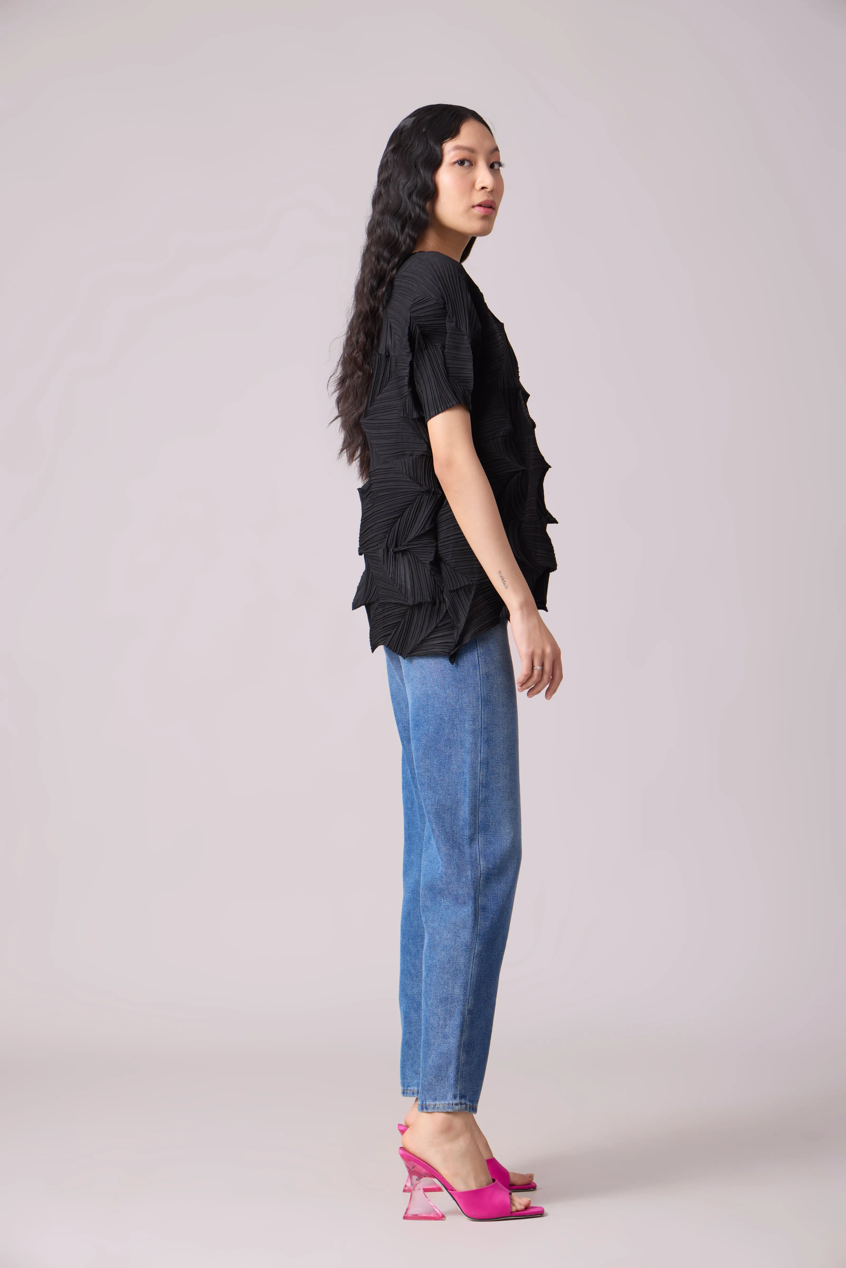 Gia 3D Pleated Top - Black