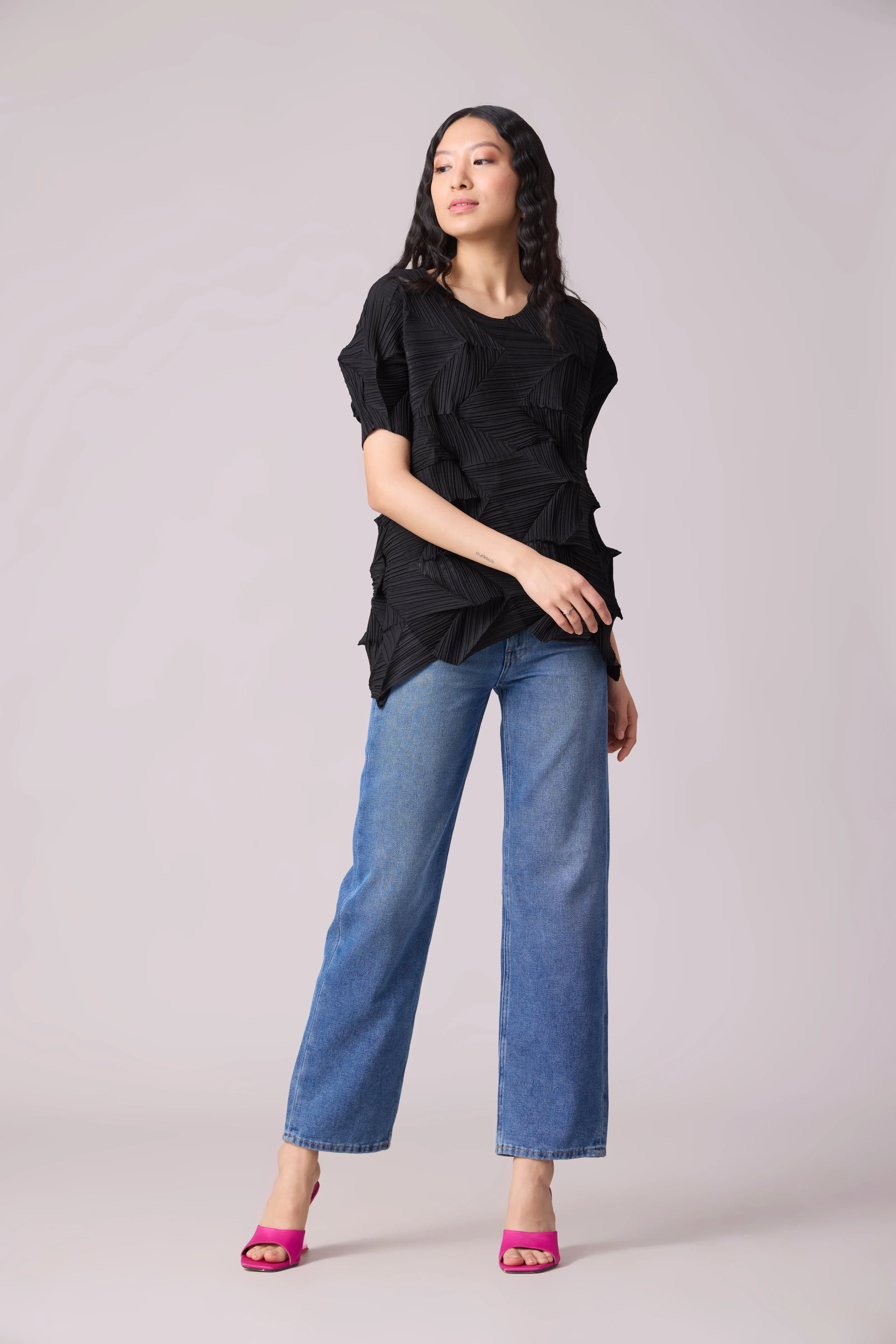 Gia 3D Pleated Top - Black