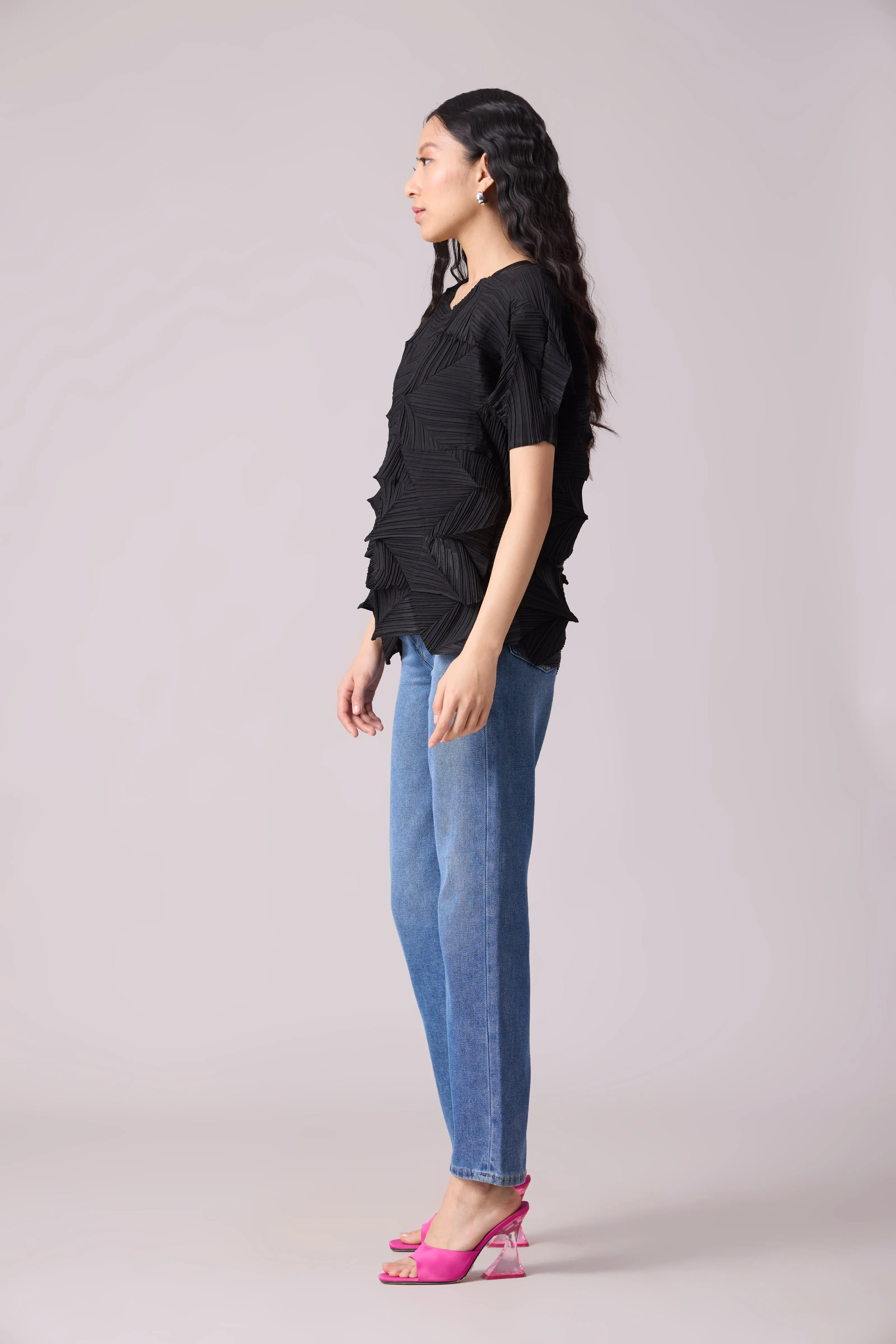 Gia 3D Pleated Top - Black