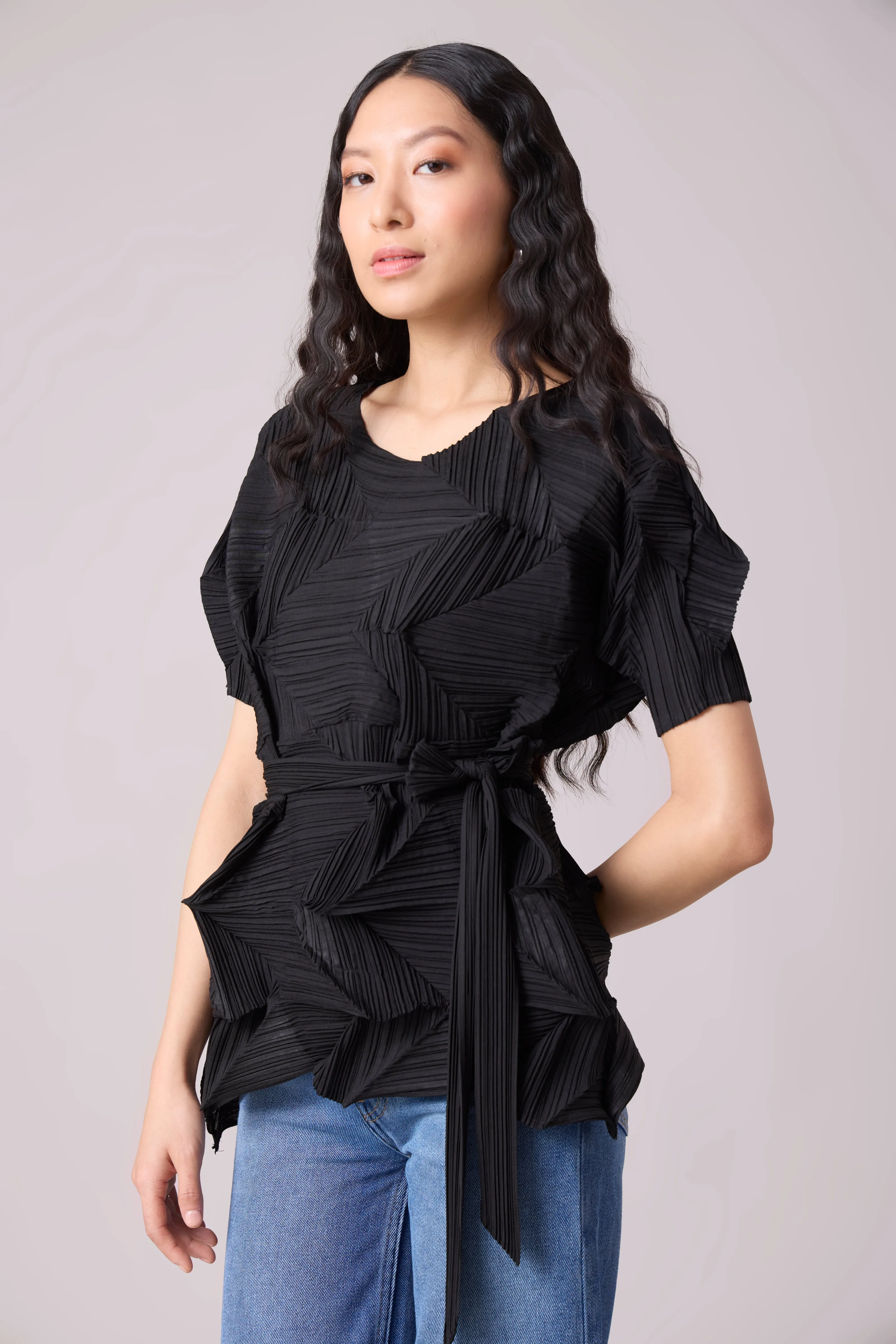 Gia 3D Pleated Top - Black