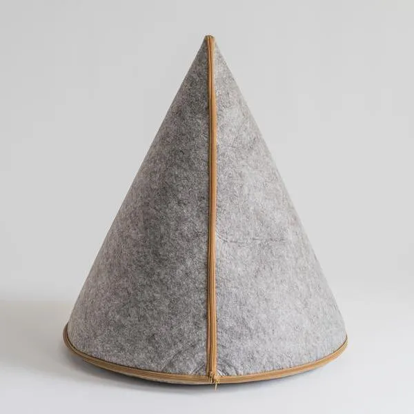 Lucy Soft Grey Dog Cave (Medium)