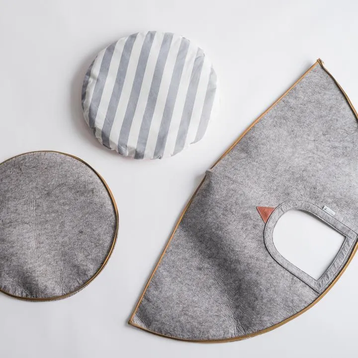 Lucy Soft Grey Dog Cave (Medium)