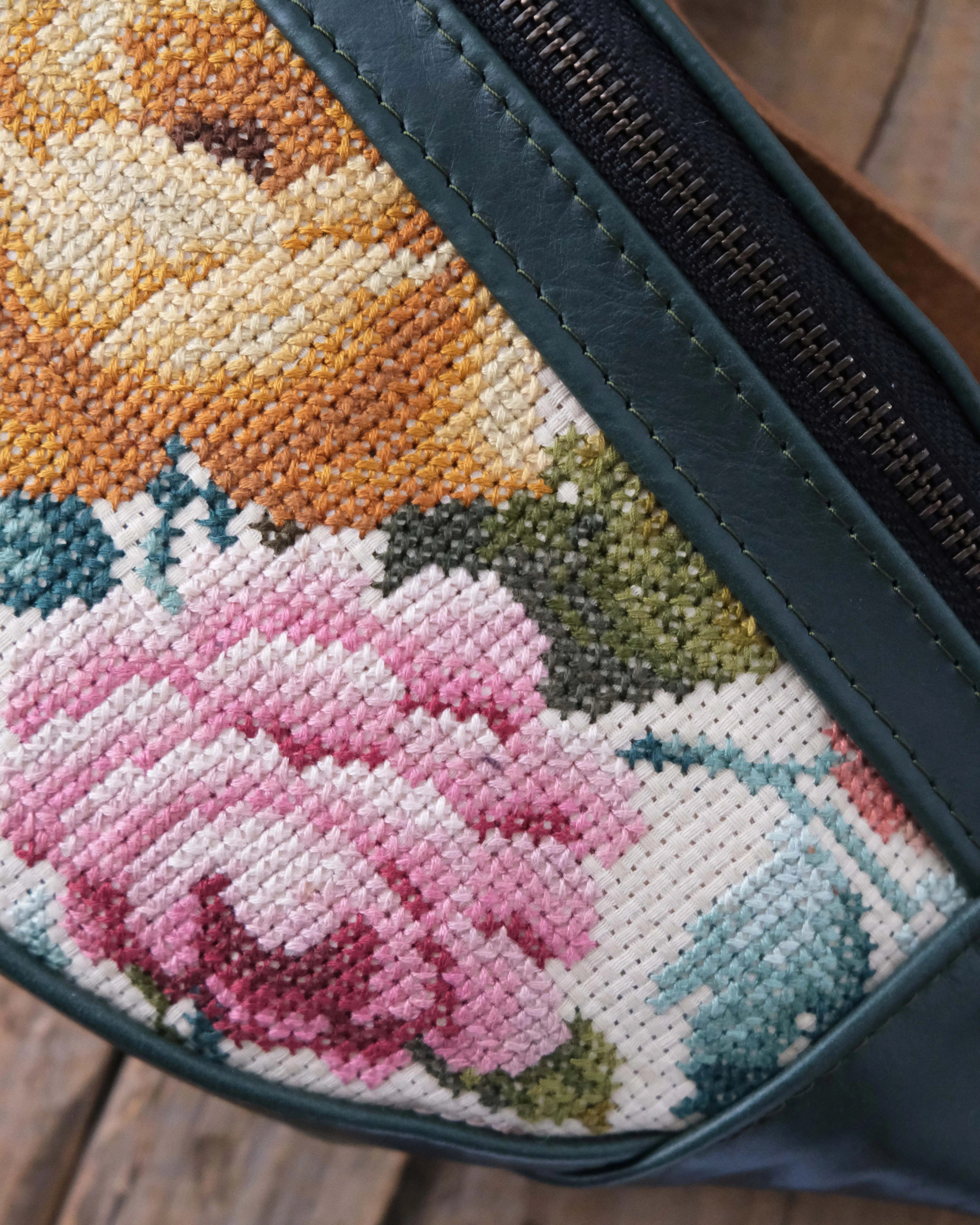 Mini Tabitha: Cross Stitch I