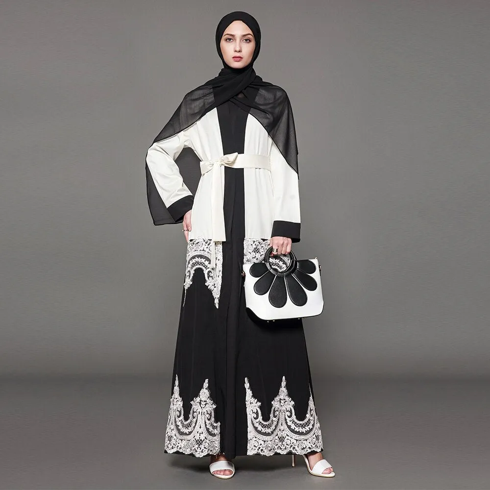 Open-Lace Monochrome Abaya