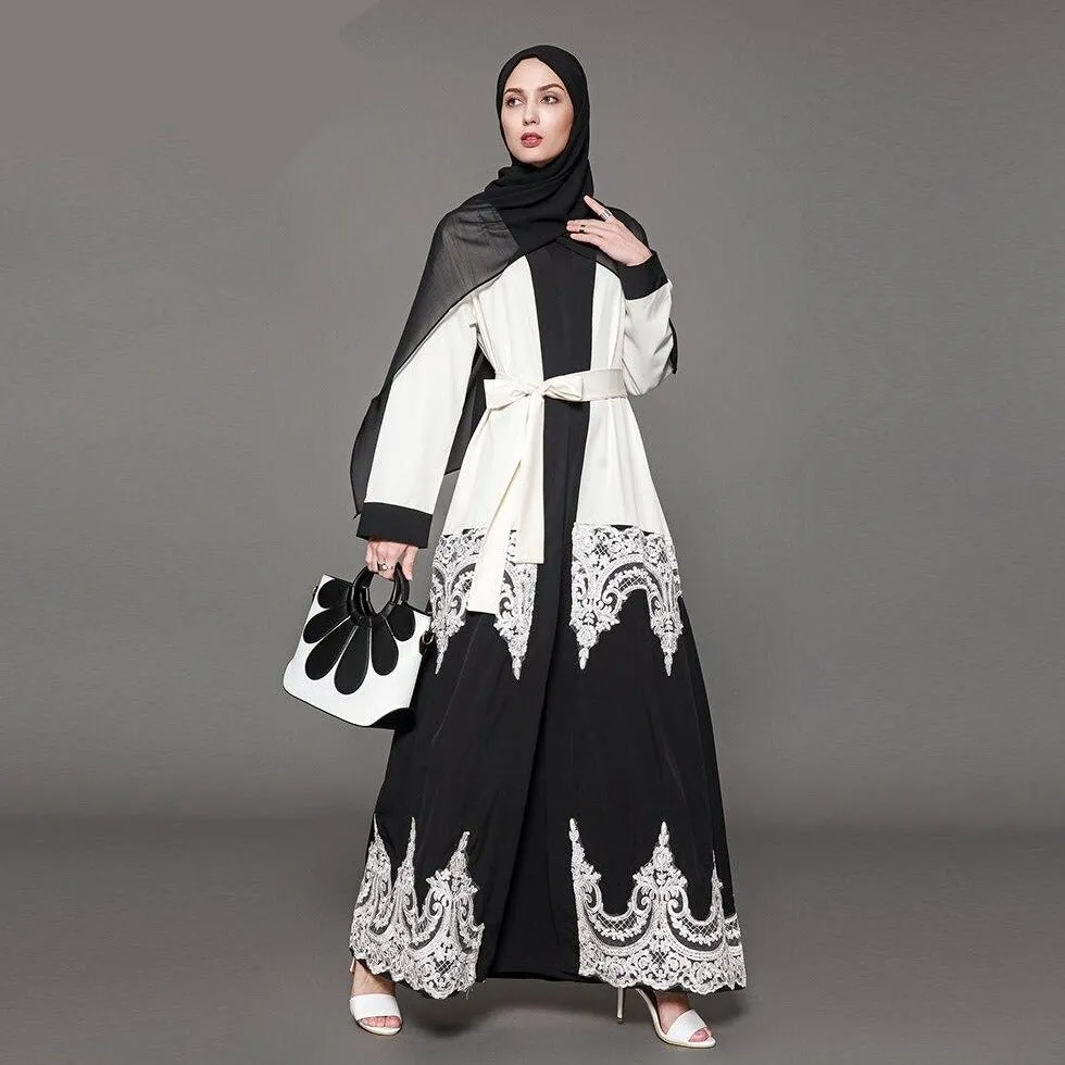 Open-Lace Monochrome Abaya