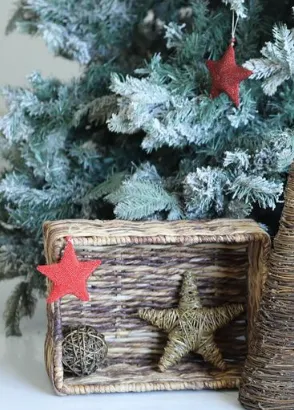Red Maria Star Ornament